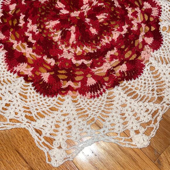 White and Red Vintage Crochet Doily Handmade Flower Tabletop Home Decor Accent - Picture 2 of 2